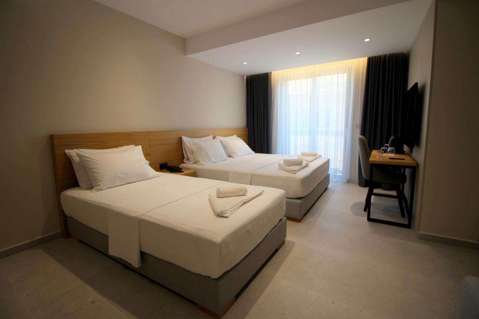 Niklas Boutique Hotel Sarandë Buitenkant foto