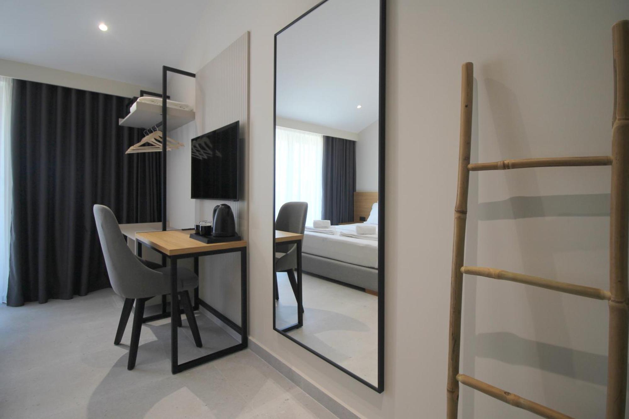 Niklas Boutique Hotel Sarandë Buitenkant foto