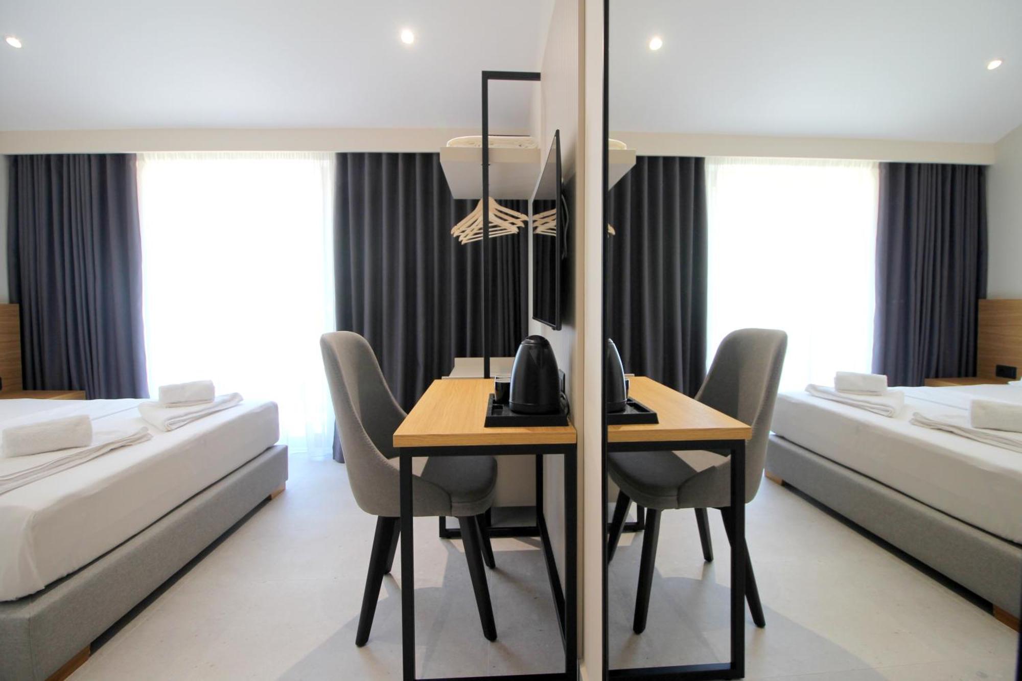 Niklas Boutique Hotel Sarandë Buitenkant foto